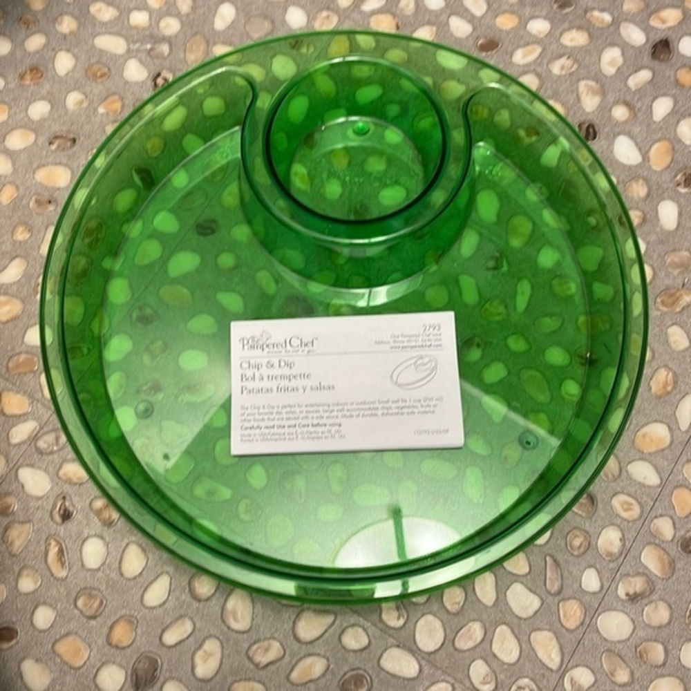 Pampered Chef Chip & Dip Green Acrylic Serving Bowl #2793 Fruit Veggie